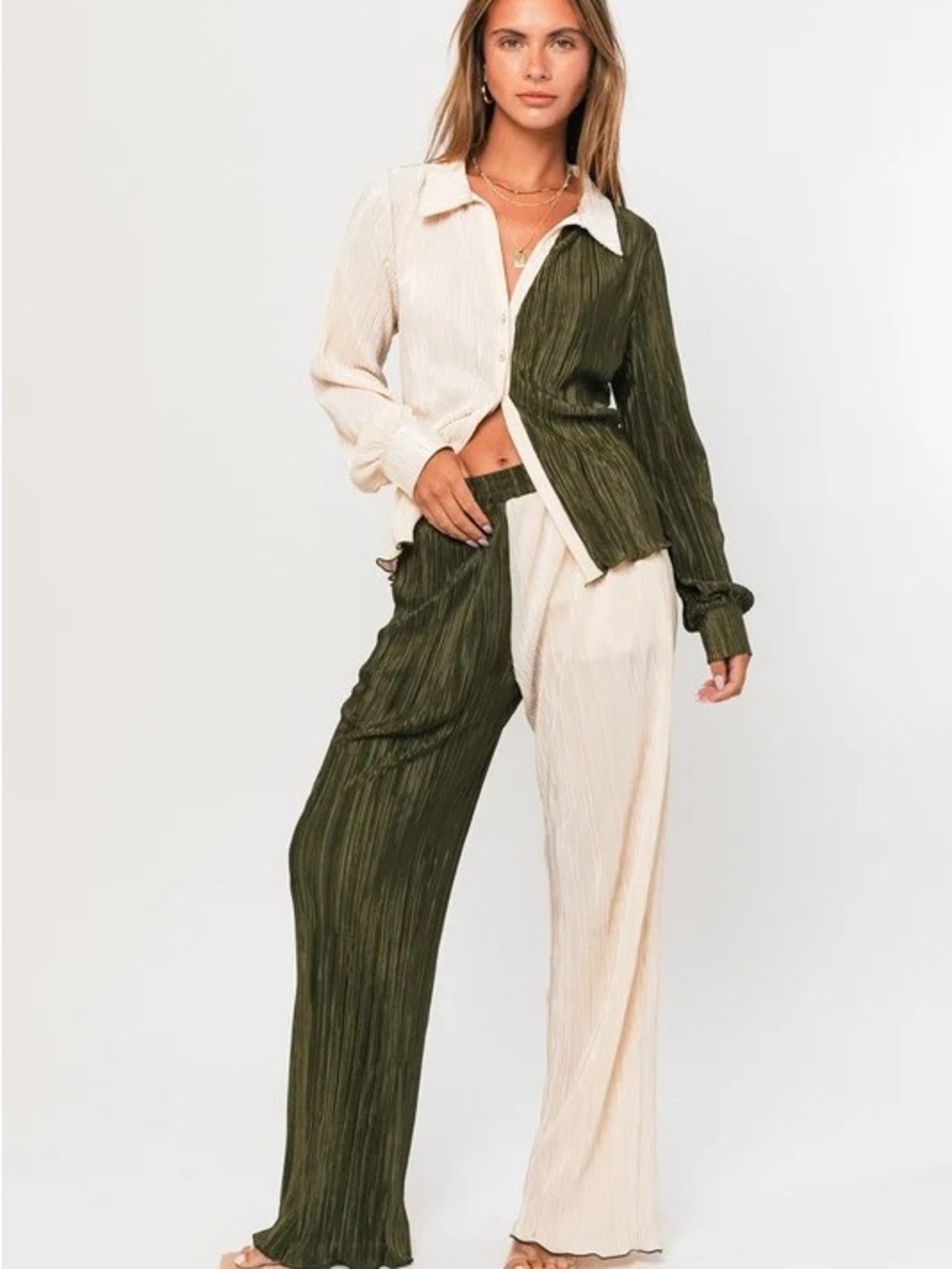 NWT (2 piece) REVOLVE LE LIS Two-Tone Olive & Cream Wide-Leg Pants MATCHING SET